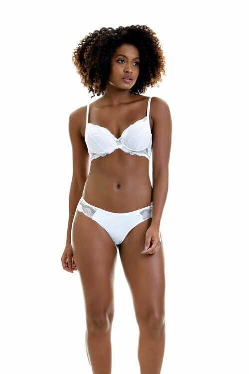 Conjunto Com Bojo e Detalhes em Renda Branco