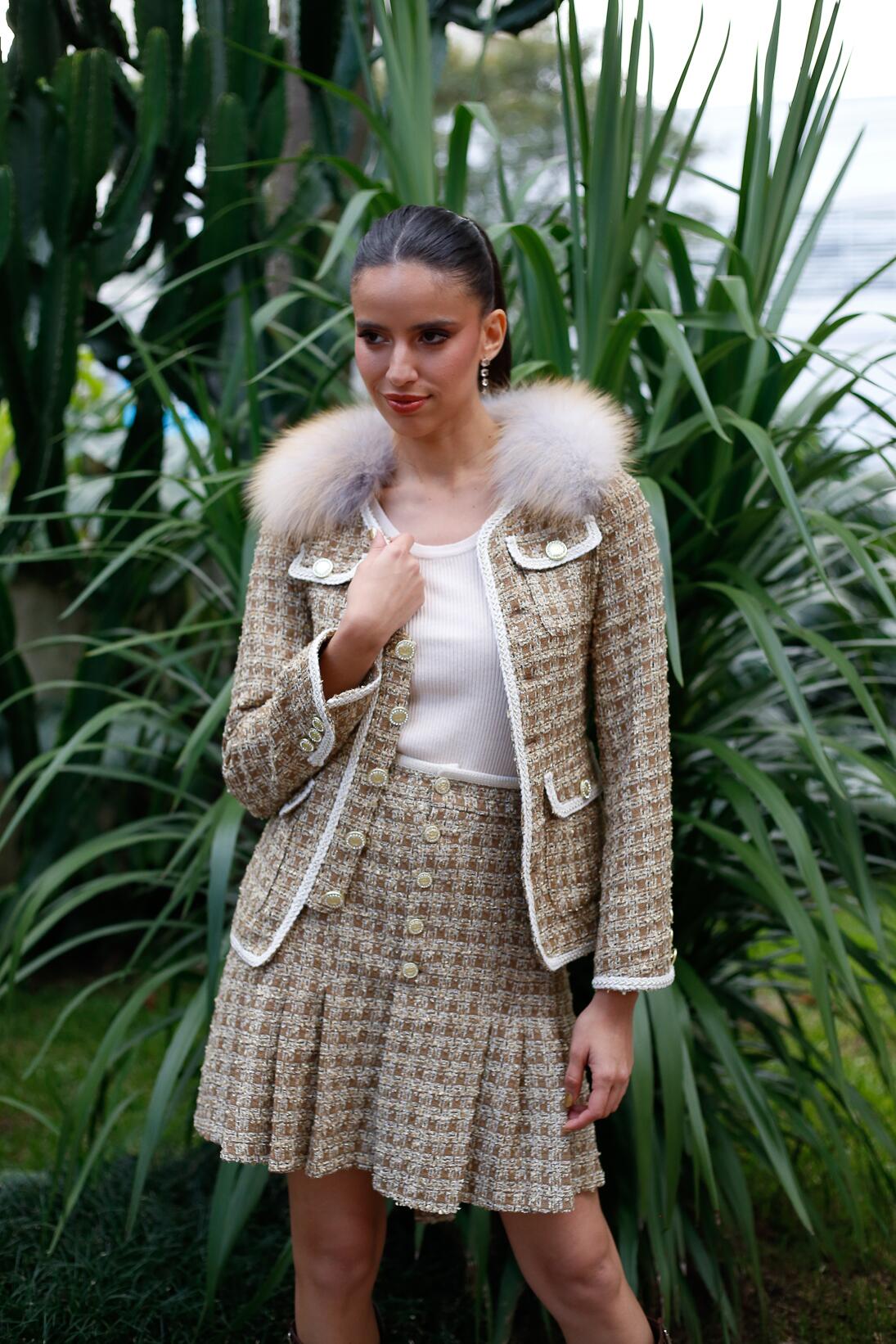 Comprar CASACO EM TWEED DOURADO GOLA REMOVÍVEL Comprar CASACO EM TWEED DOURADO GOLA REMOVÍVEL