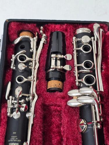 Comprar Clarinete Yamaha Ycl 352 Ébano/prata Japão Usado Ref: 876