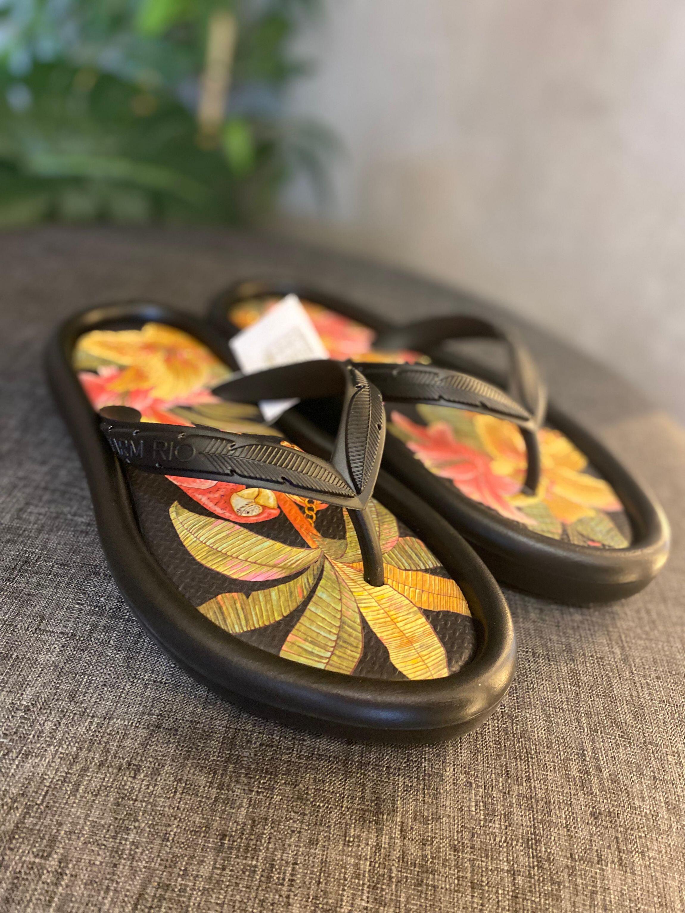 FARM*新シューズライン**Ape**Chinelo Canoa Print peixe Comprar Chinelo Canoa Riqueza Tropical Apé Farm - Ouseup