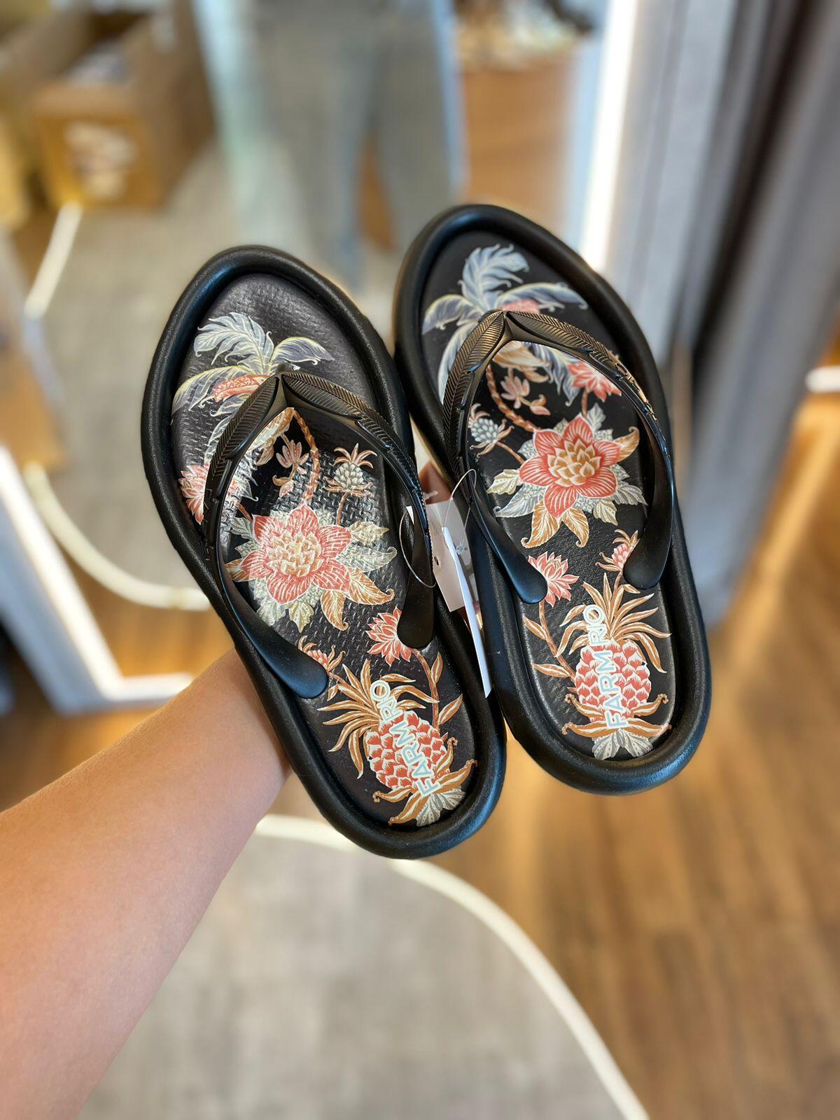 Comprar Chinelo Canoa Amalfi Apé Farm - Ouseup Moda Feminina