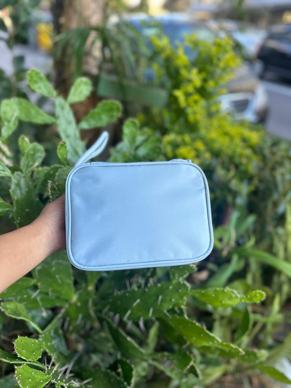 Comprar Necessaire Xerô Festa Da Onça ETC Farm - a partir de R$134,10