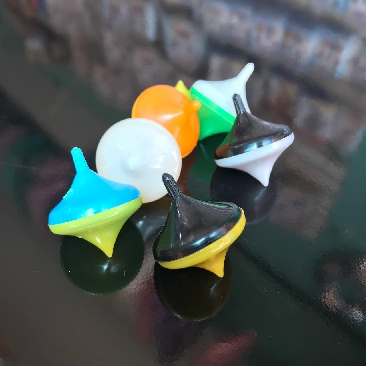 Mini Pião de Madeira - Cinzento  Me & Mine - EhGoom - Toys with