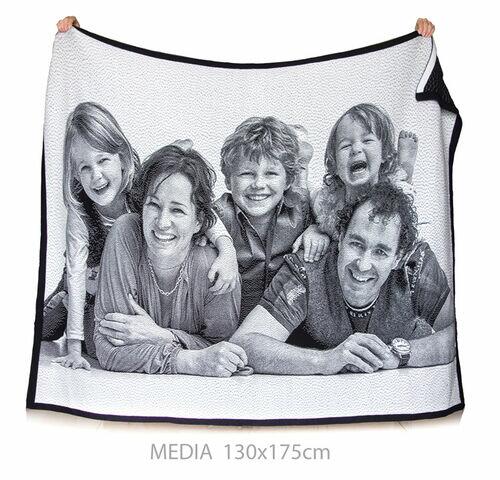 MANTA PERSONALIZADA EM TRICÔ - TAMANHO M (1.30m X 1.75m)