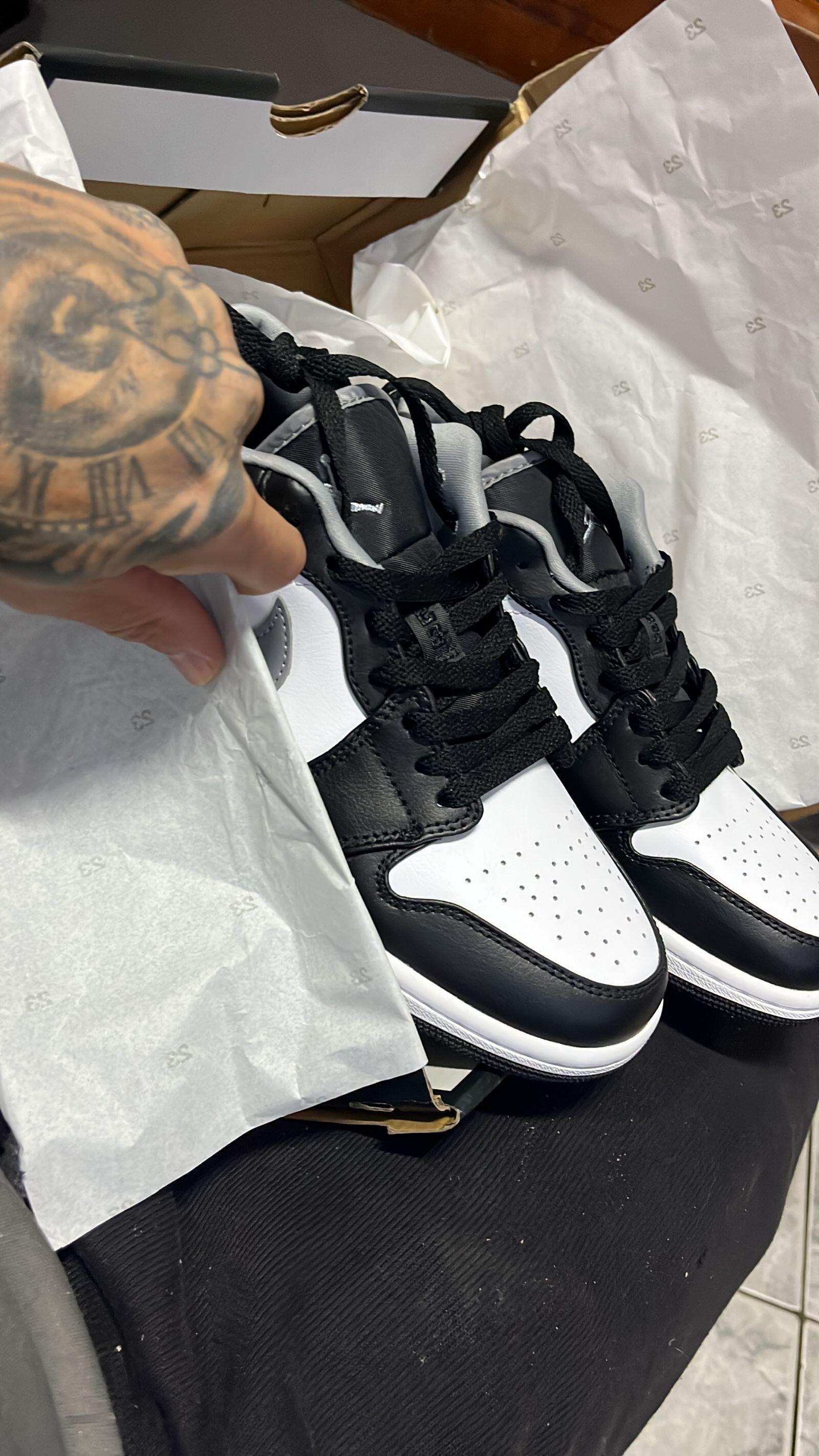 Nike Air Jordan 1 Low 2足セット28.0cm Tênis Air Jordan 1 Low - Preto e Cinza