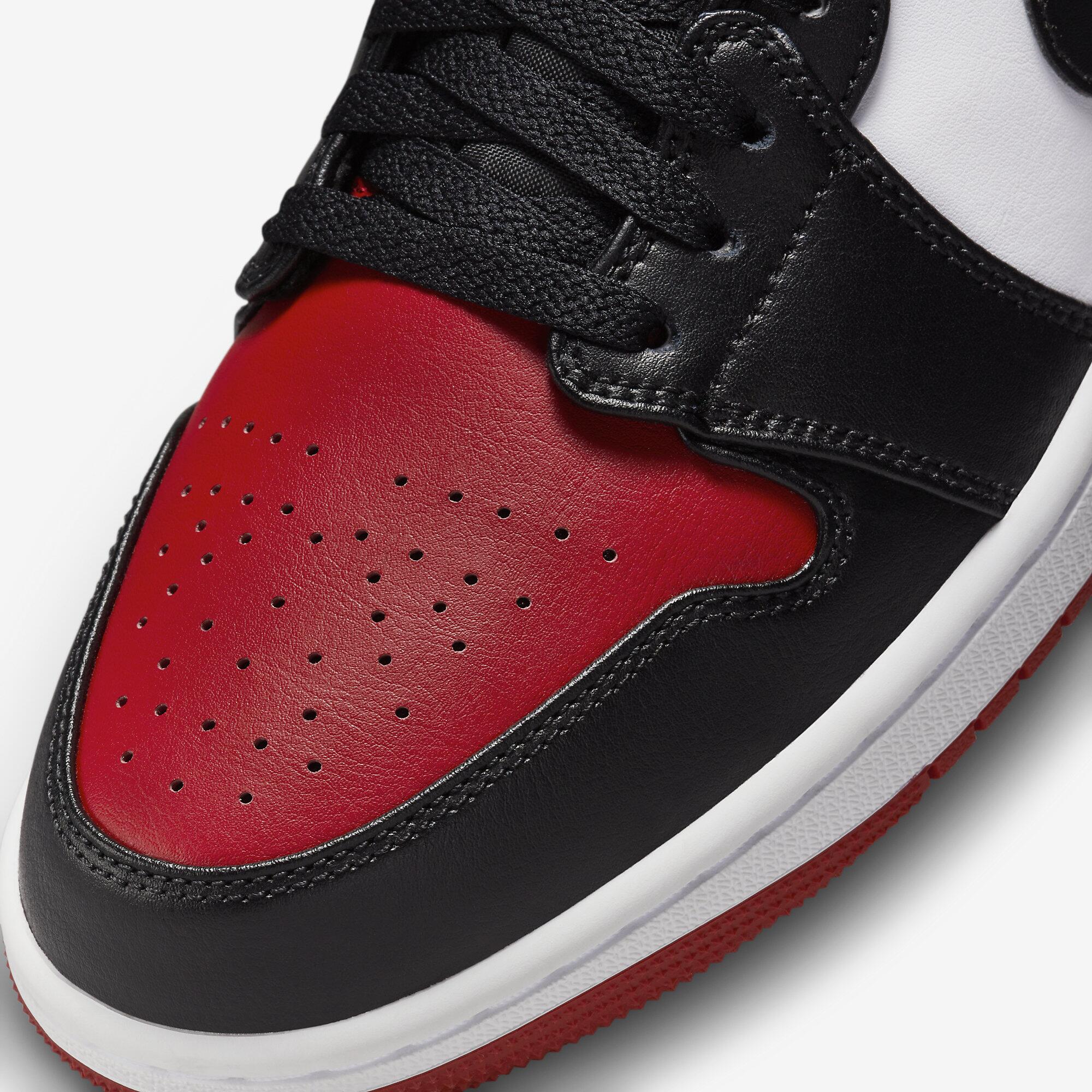 Tênis Air Jordan 1 Low Bred Toe 2.0 - Vermelho Preto e Branco