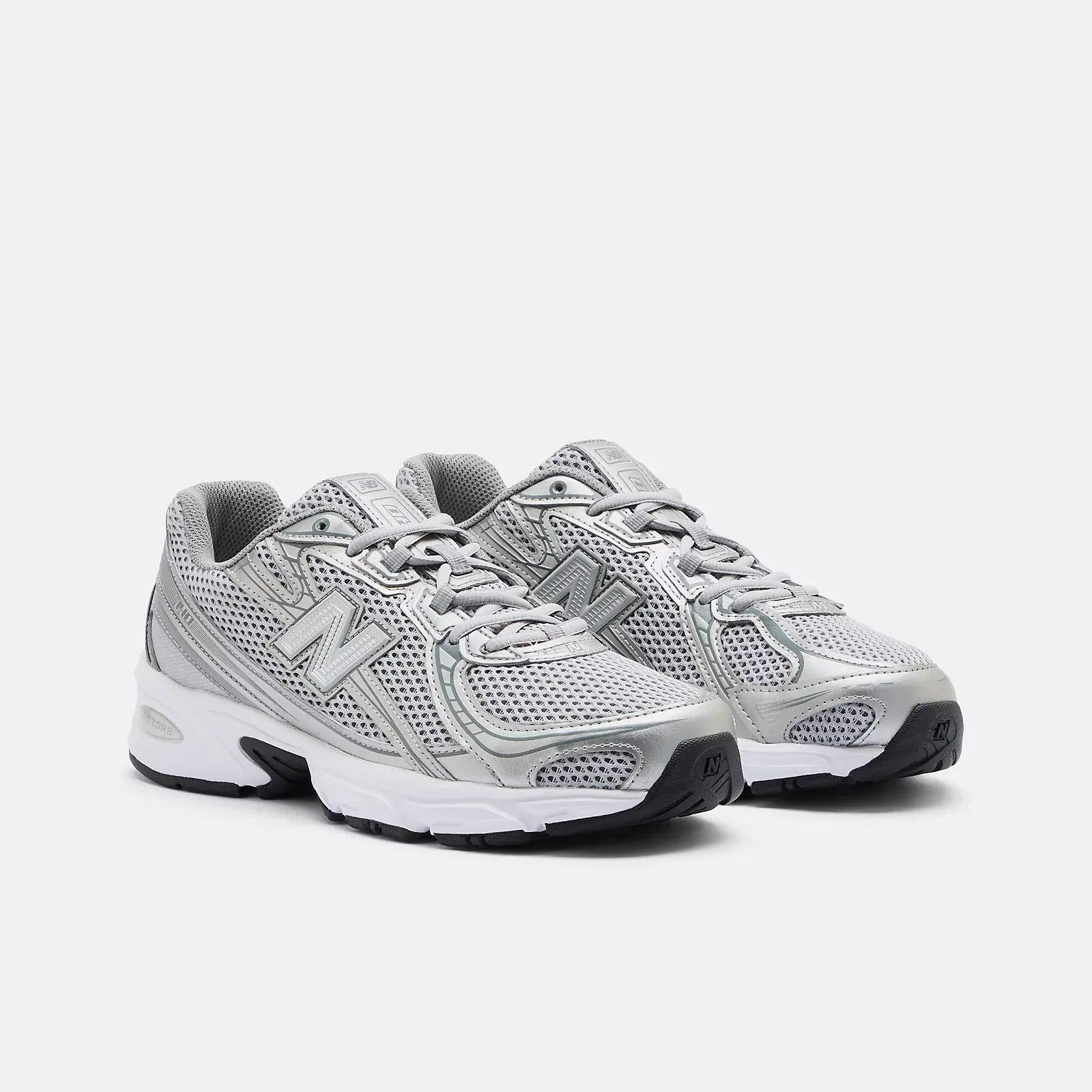 Tênis New Balance 740 - Cinza
