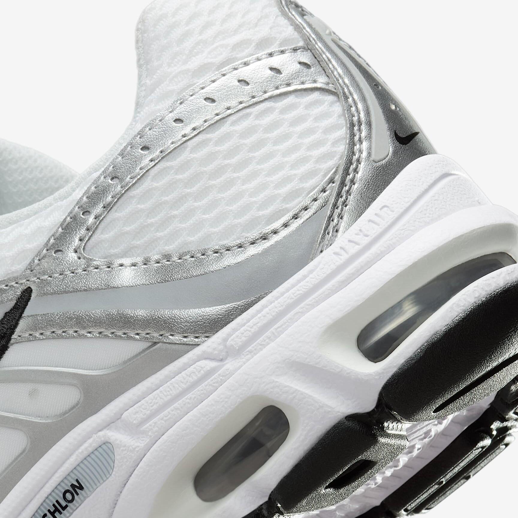 Tênis Nike Air Max Moto 2K - Branco