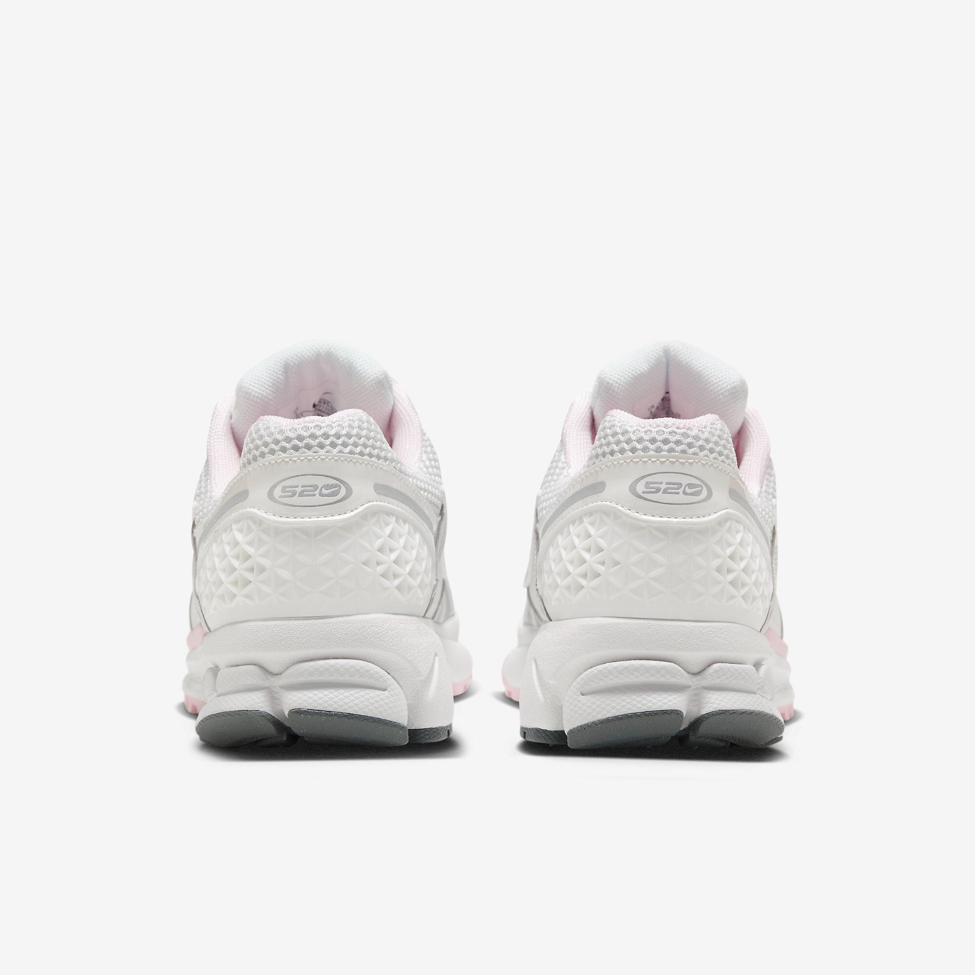 Tênis Nike Zoom Vomero 5 - Branco e Rosa