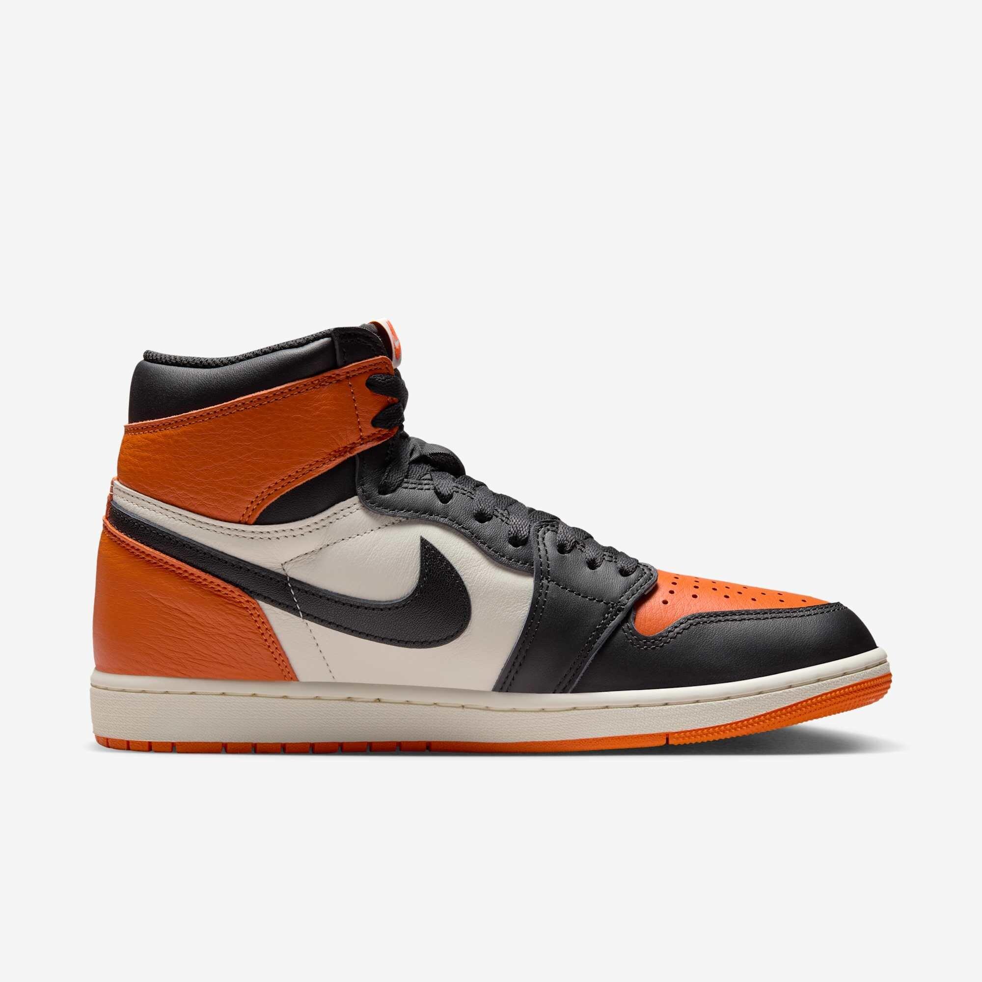 Nike GS Air Jordan 1 Retro High OG 21㎝ Tênis Air Jordan 1 Retro High OG - Preto e Laranja