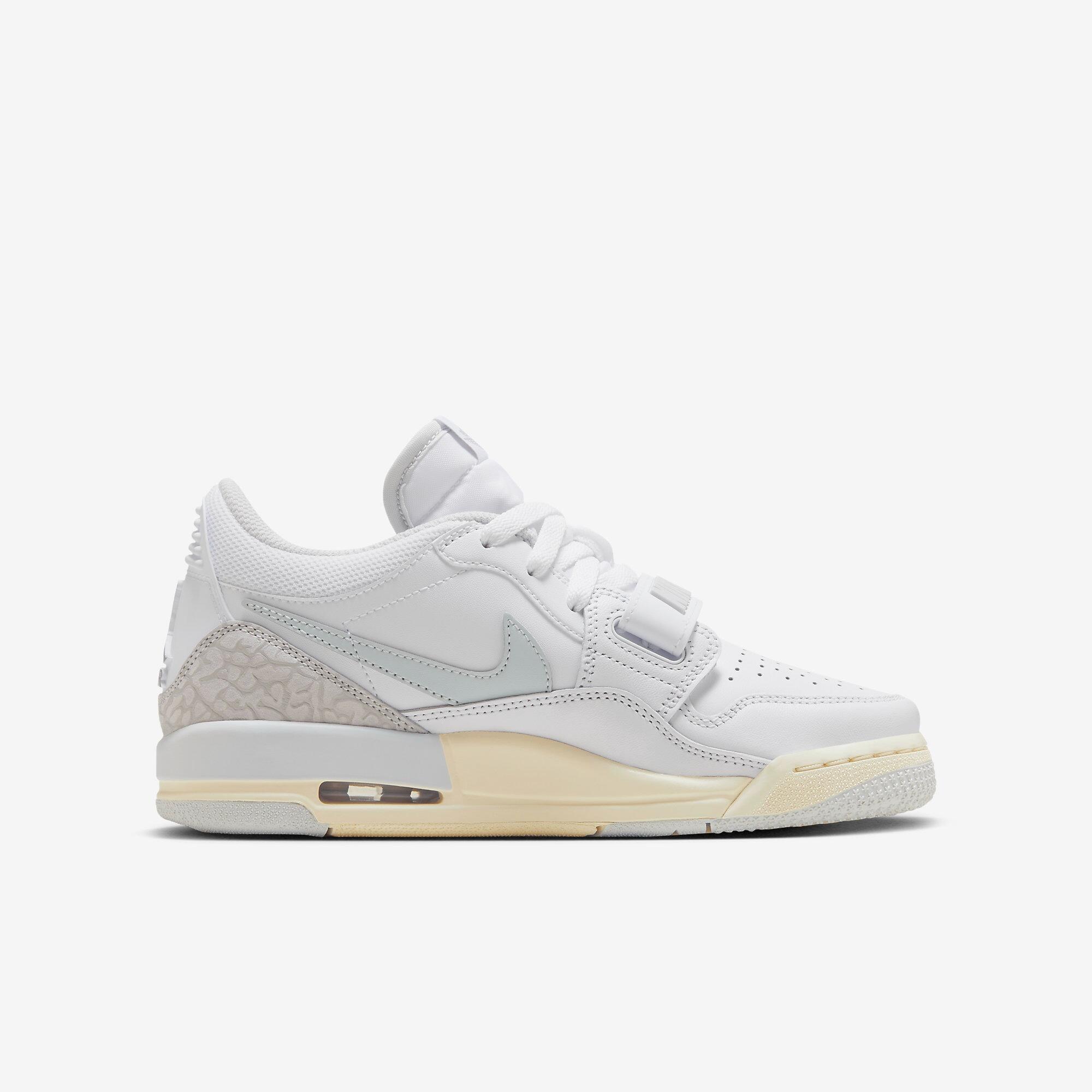 Tênis Air Jordan Legacy 312 Low White Coconut Milk