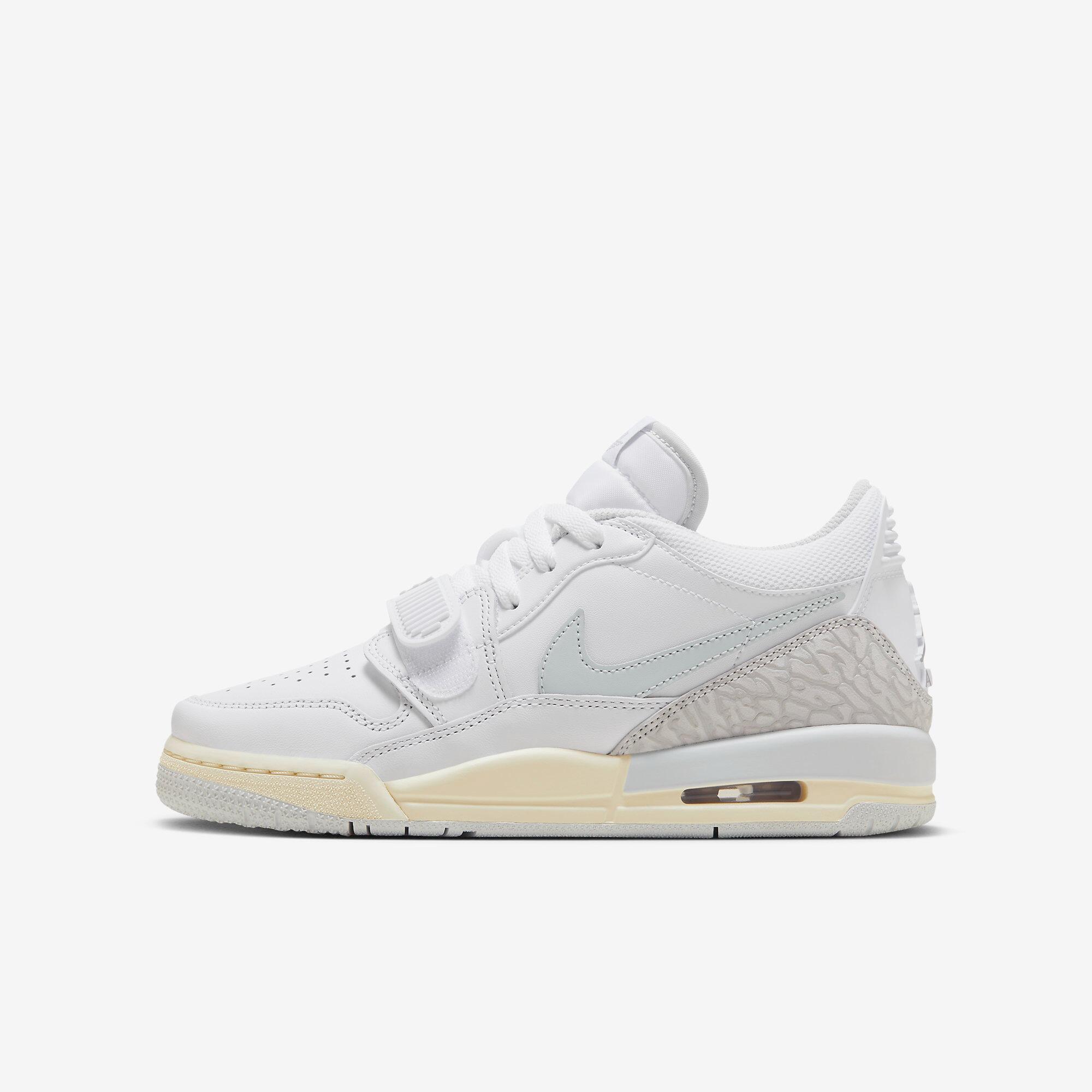 Tênis Nike Air Jordan Legacy 312 Low White Coconut Milk