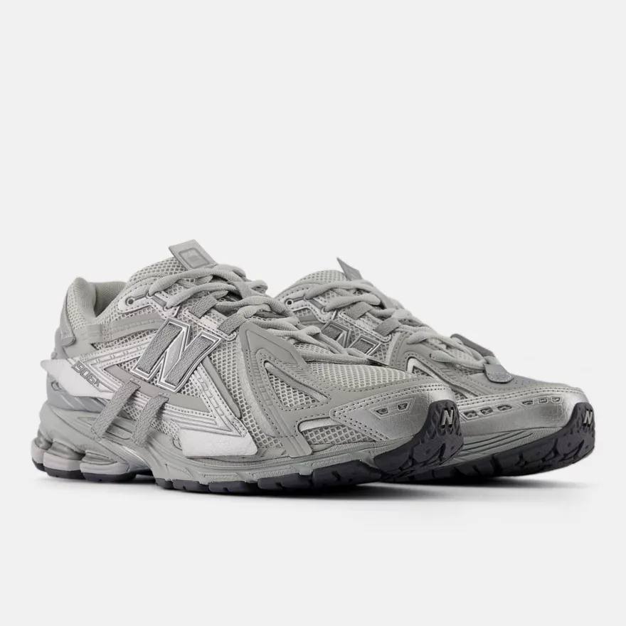 Tênis New Balance 1906A - Cinza M1906AG