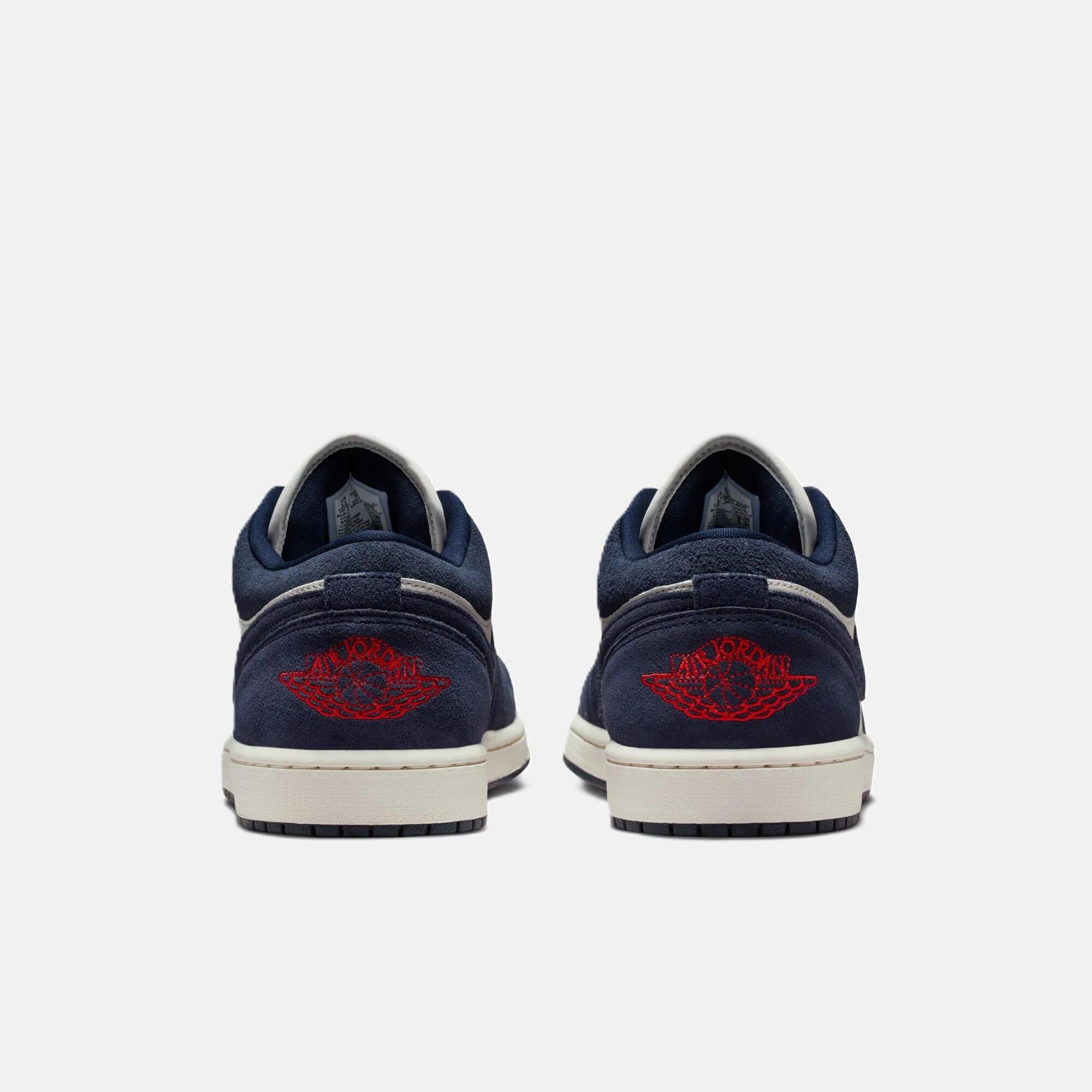 Tênis Air Jordan 1 Low SE Obsidian Suede - Azul IO7448-400