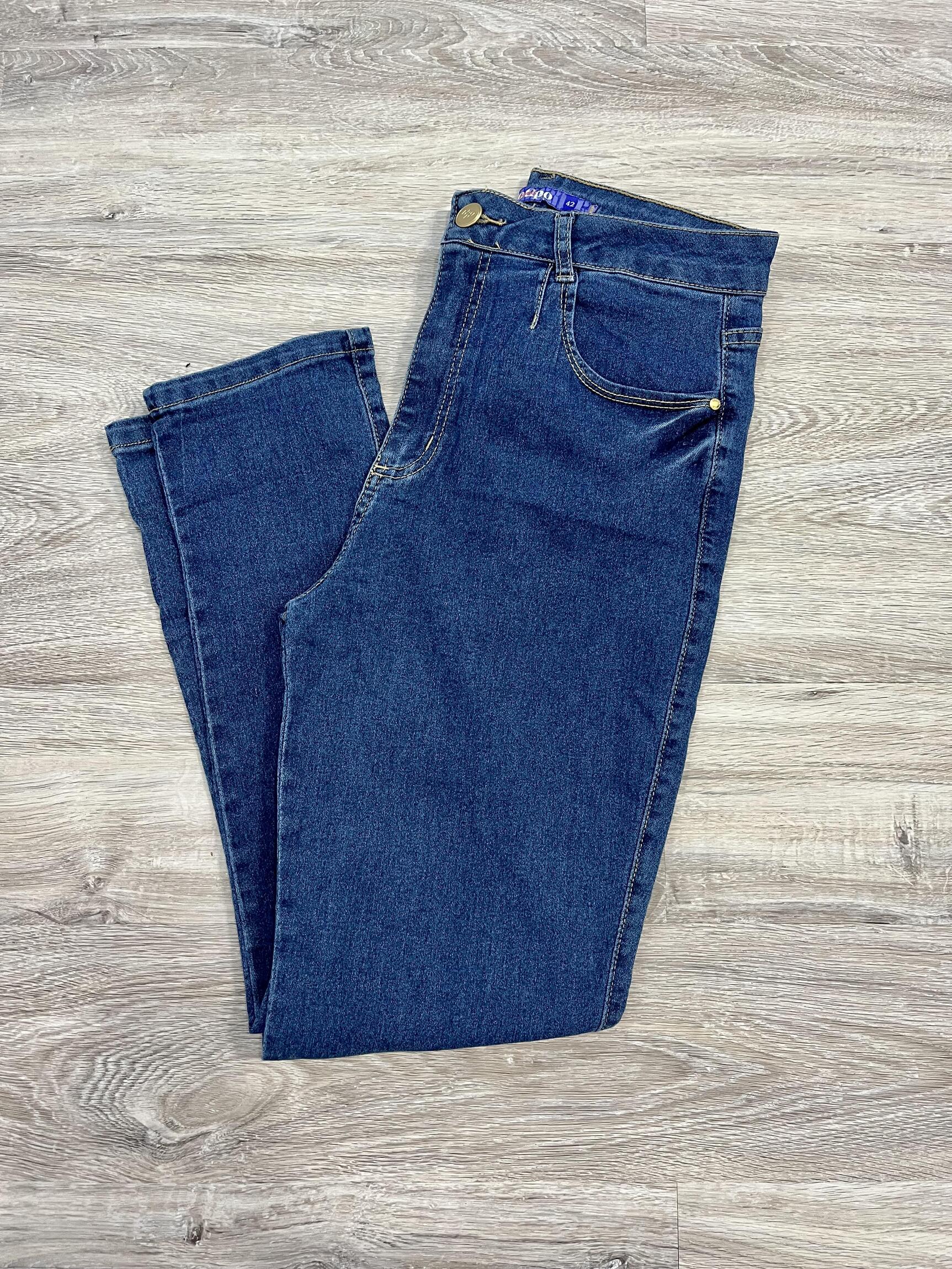 Comprar Calça Jeans Mom Plus Size - a partir de R$152,00 - Lari Pádua Store