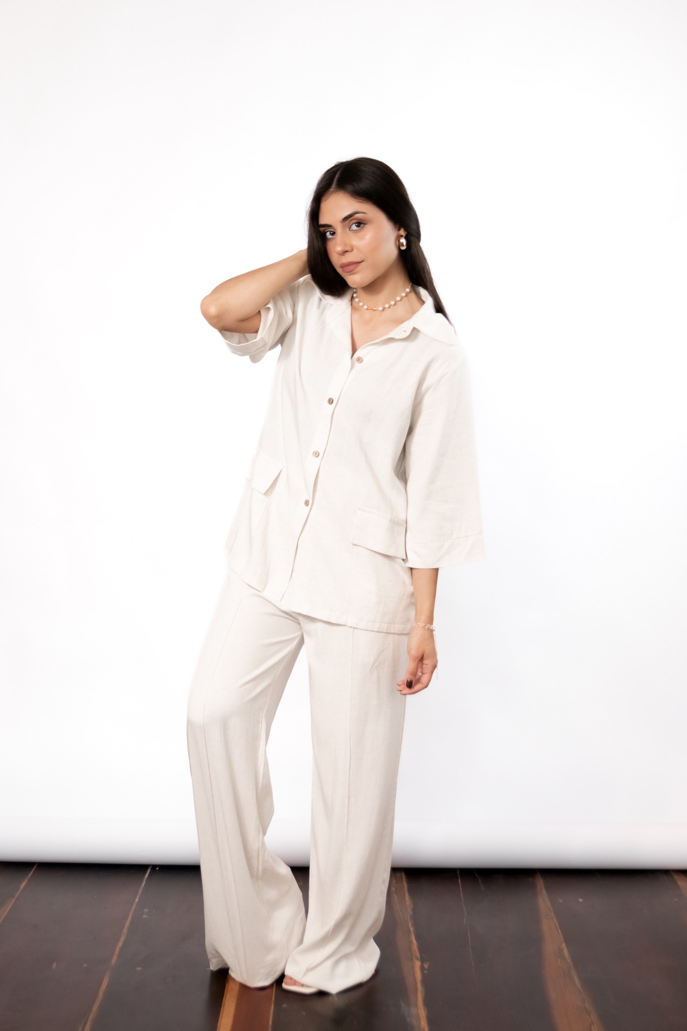 Calça Pantalona Botões Linho