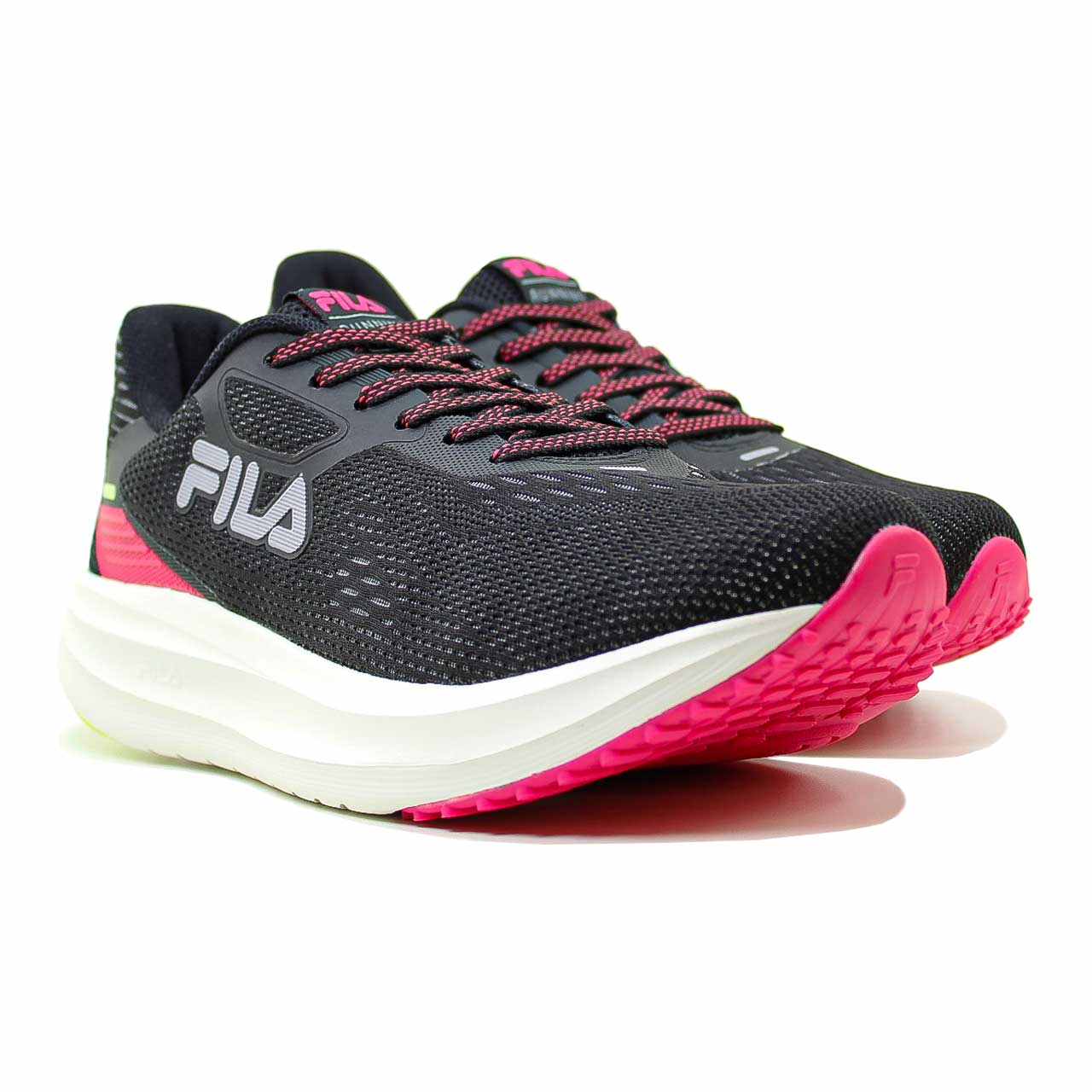 Comprar Tênis Fila Fastness Feminino - R$359,90 - Dunome