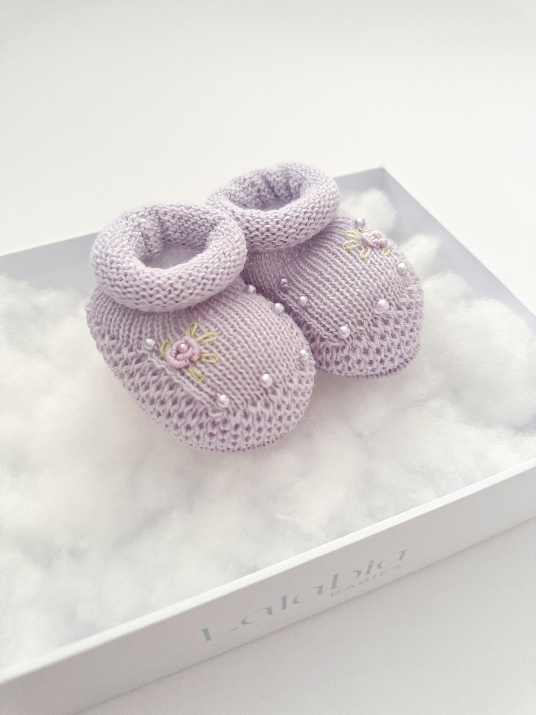 Comprar SAPATINHO LILÁS BORDADO a partir de R$76,41 Lalabia Babies