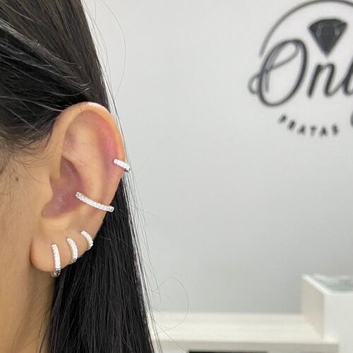 Piercing Orelha/Cartilagem, Conch Infinito Cravejada Prateada - Loja de  Piercings