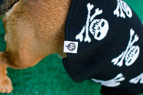 TRICOT CAVEIRAS - PRETO