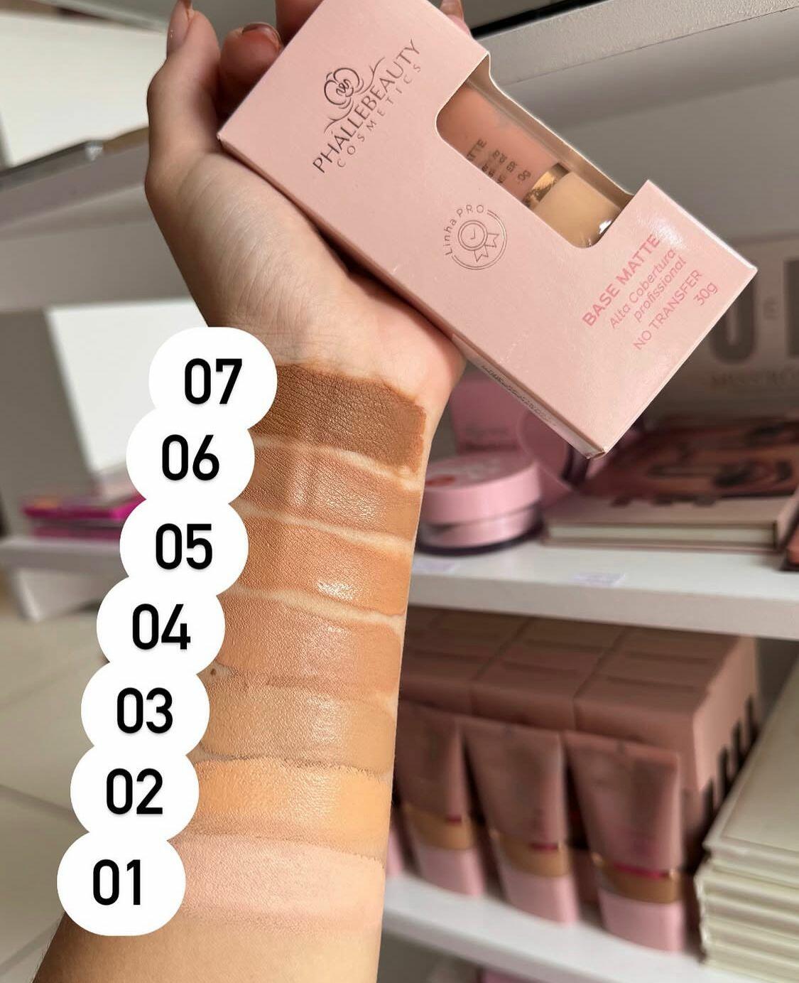 Base Matte Phallebeauty: Alta cobertura, acabamento matte e