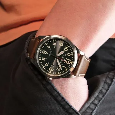 Comprar Relógio Citizen Chandler Military Eco-Drive Verde Couro