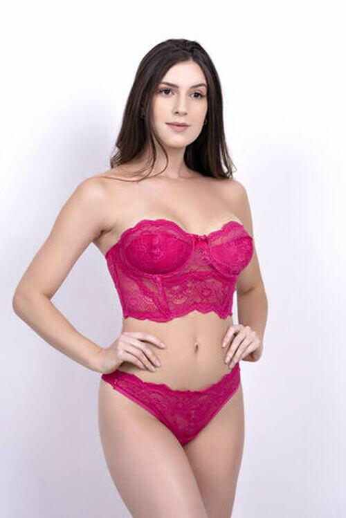 Conjunto Cropped em Renda com Alças Removíveis