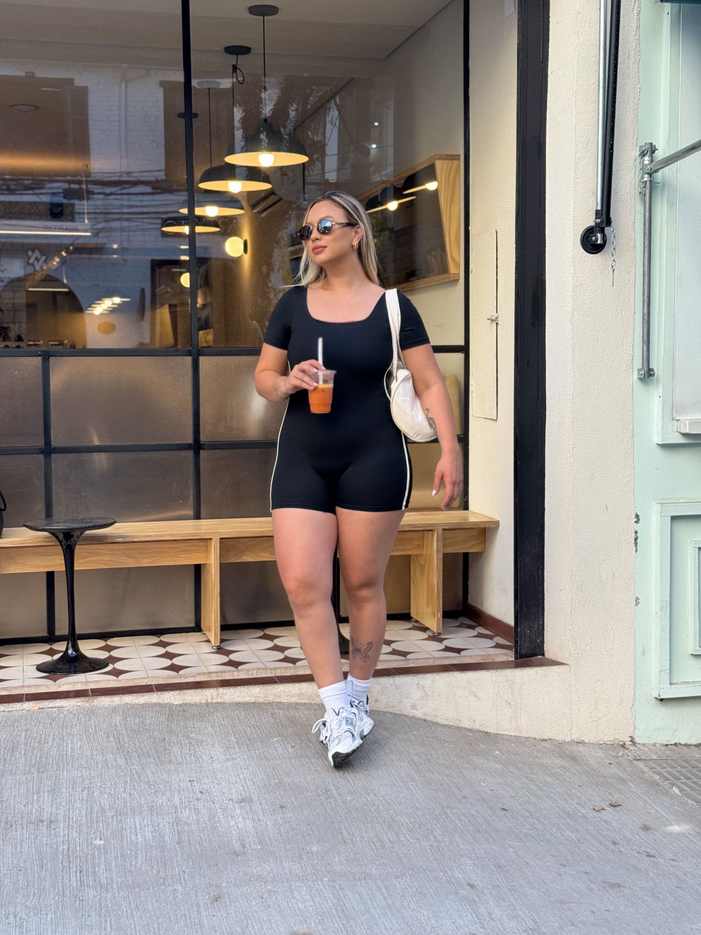 Macaquinho Ease Preto c/ Off - foto 4