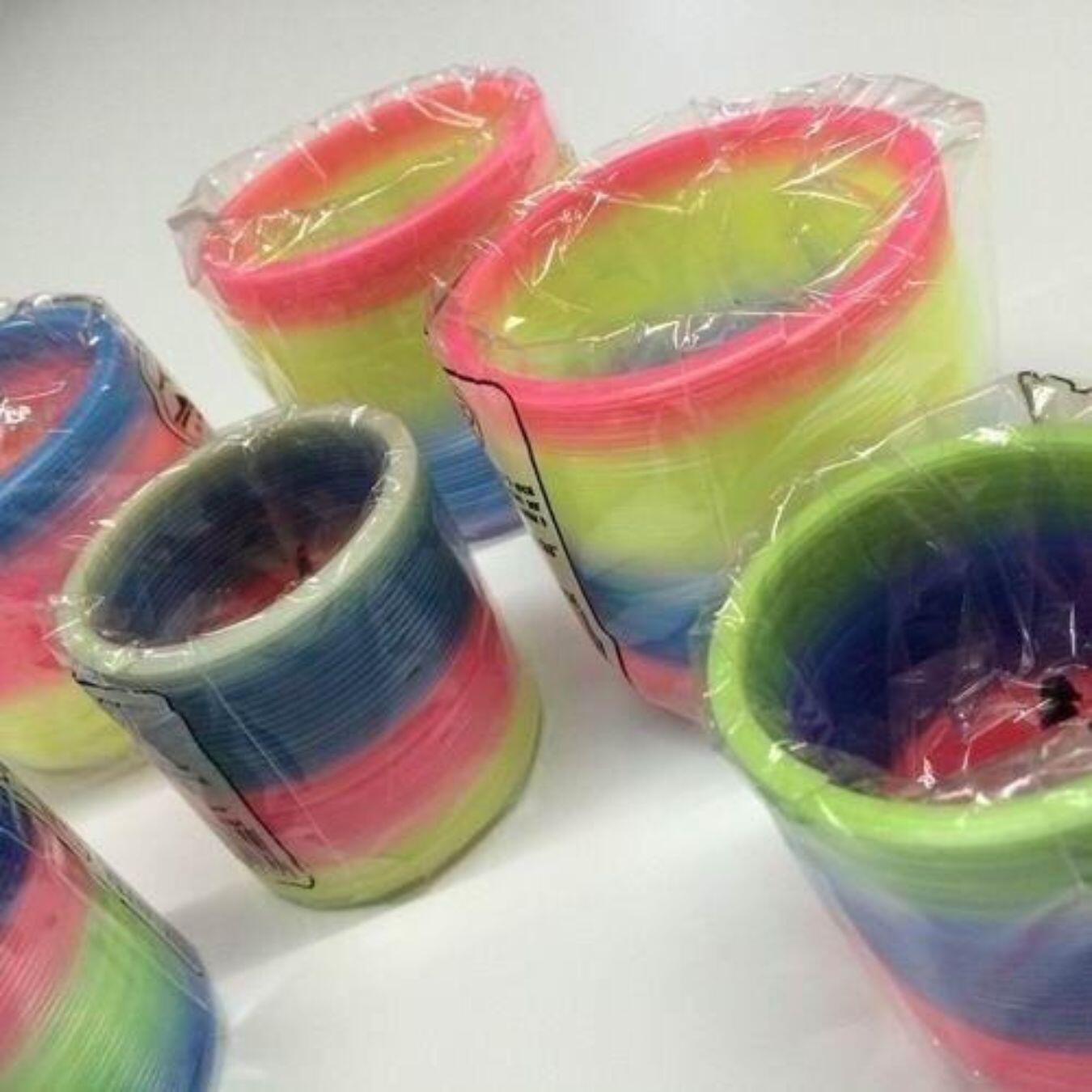 Comprar Dominó Colorido Brinquedo Jogo Em Casa Preto Plástico com selo  Inmetro para Crianças e Adultos - a partir de R$9,70 - Atacado, Varejo ou  Drop, é na Rik9
