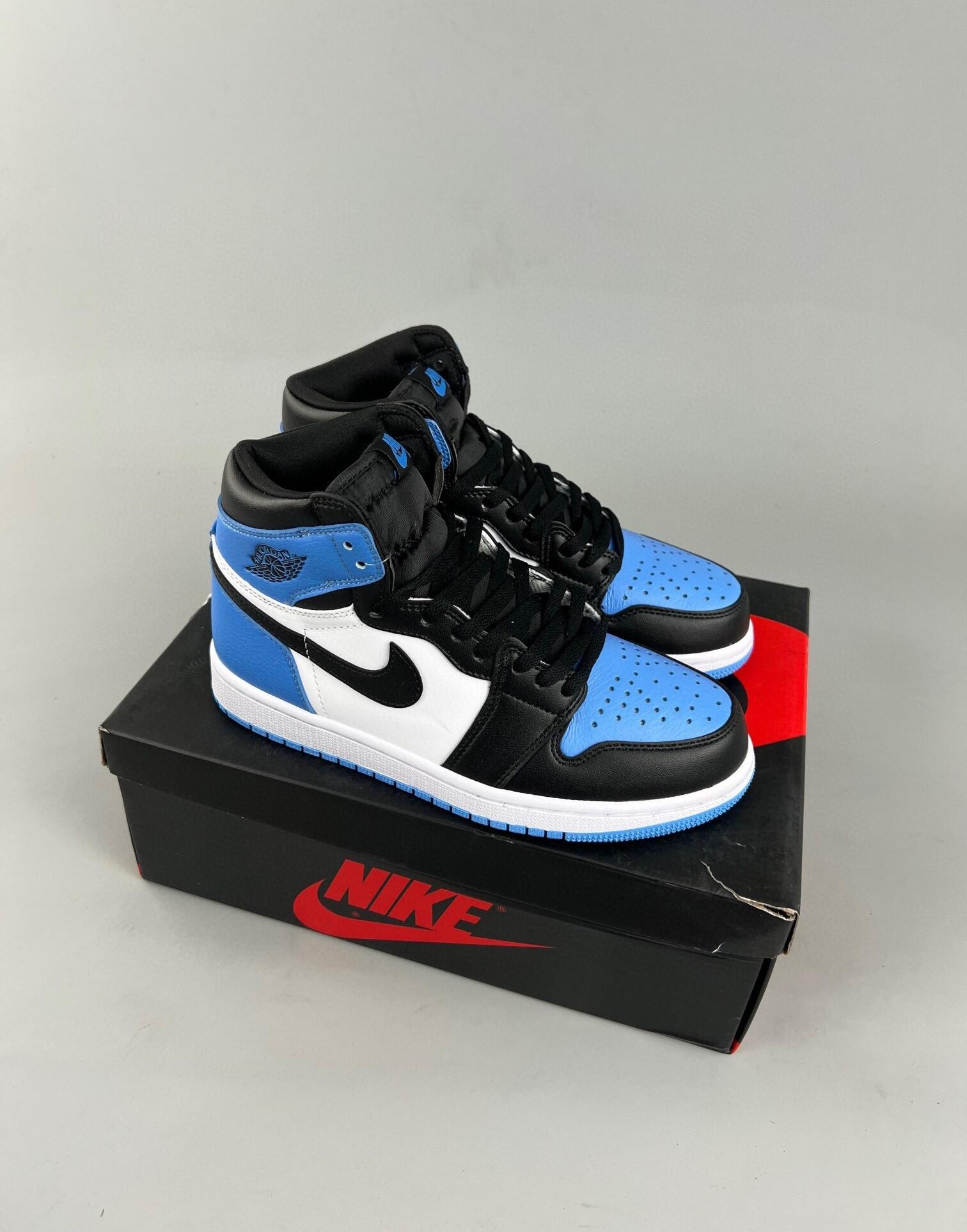 Comprar Tênis Air Jordan 1 Mid Masculino - a partir de R$575,99