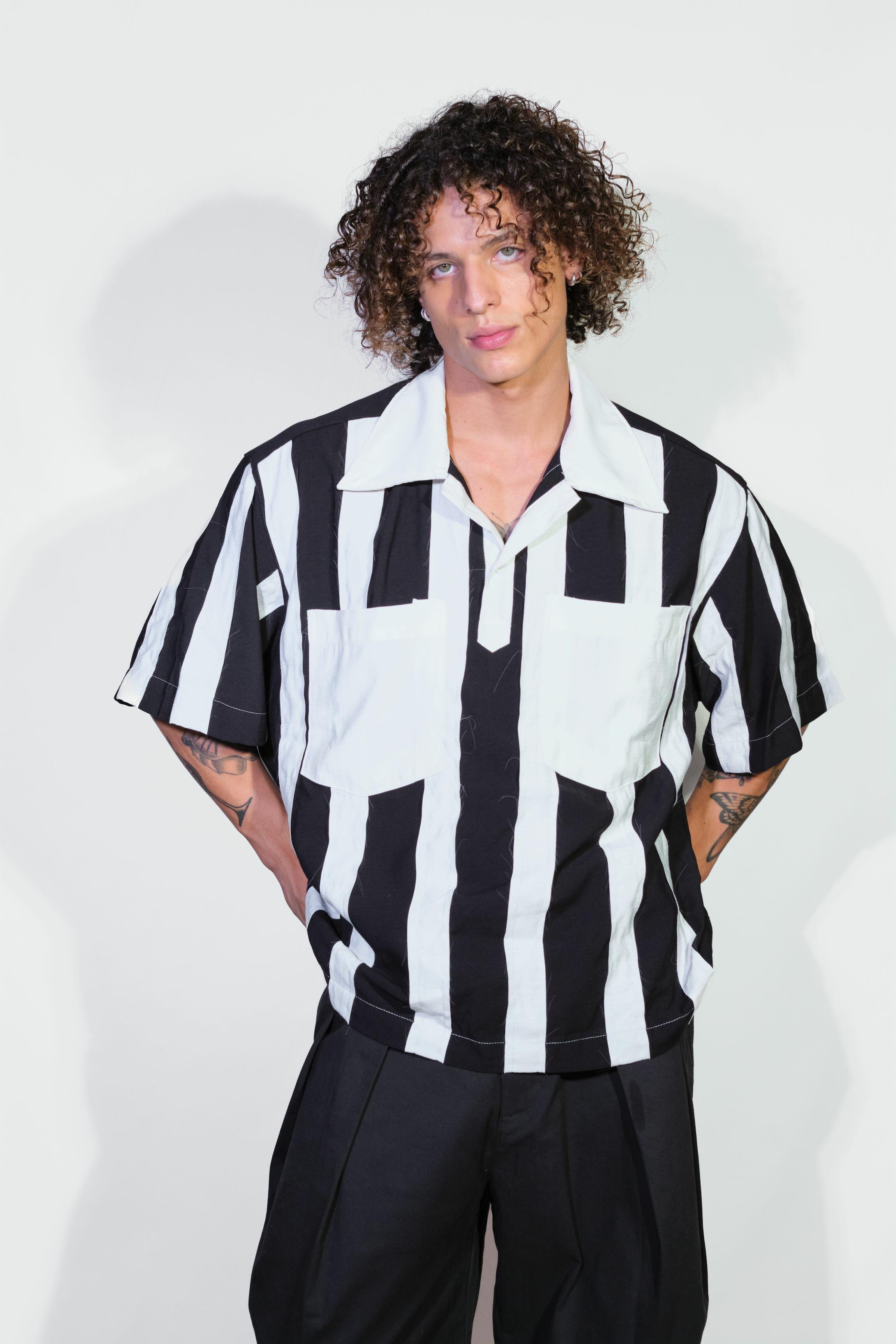 Comprar Gola Polo JP - Preto e Off White - a partir de R$463,60