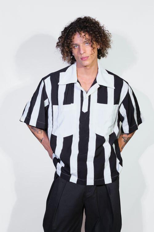 Comprar Gola Polo JP - Preto e Off White - a partir de R$463,60