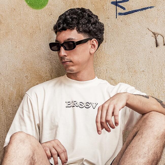 Frente da camiseta oversized Angel Peace da Breev
