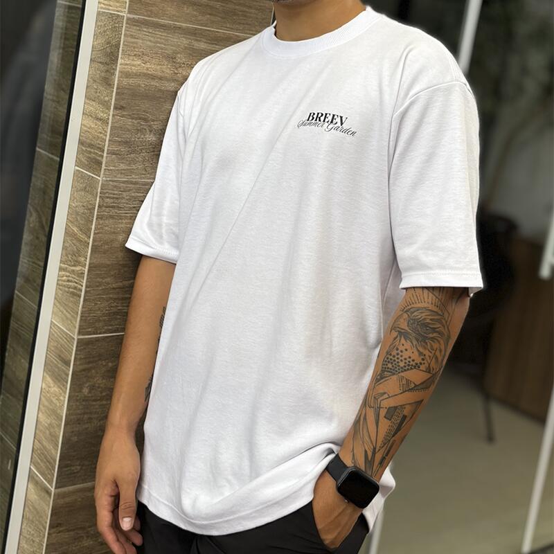 Detalhes da camiseta oversized Summer Garden da Breev