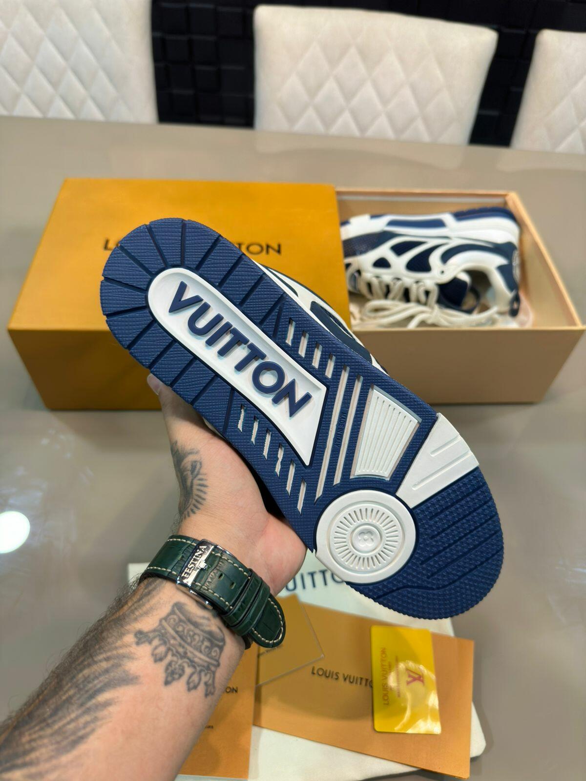 Comprar Tênis Louis Vuitton Marinho/Branco - R$1.800,00