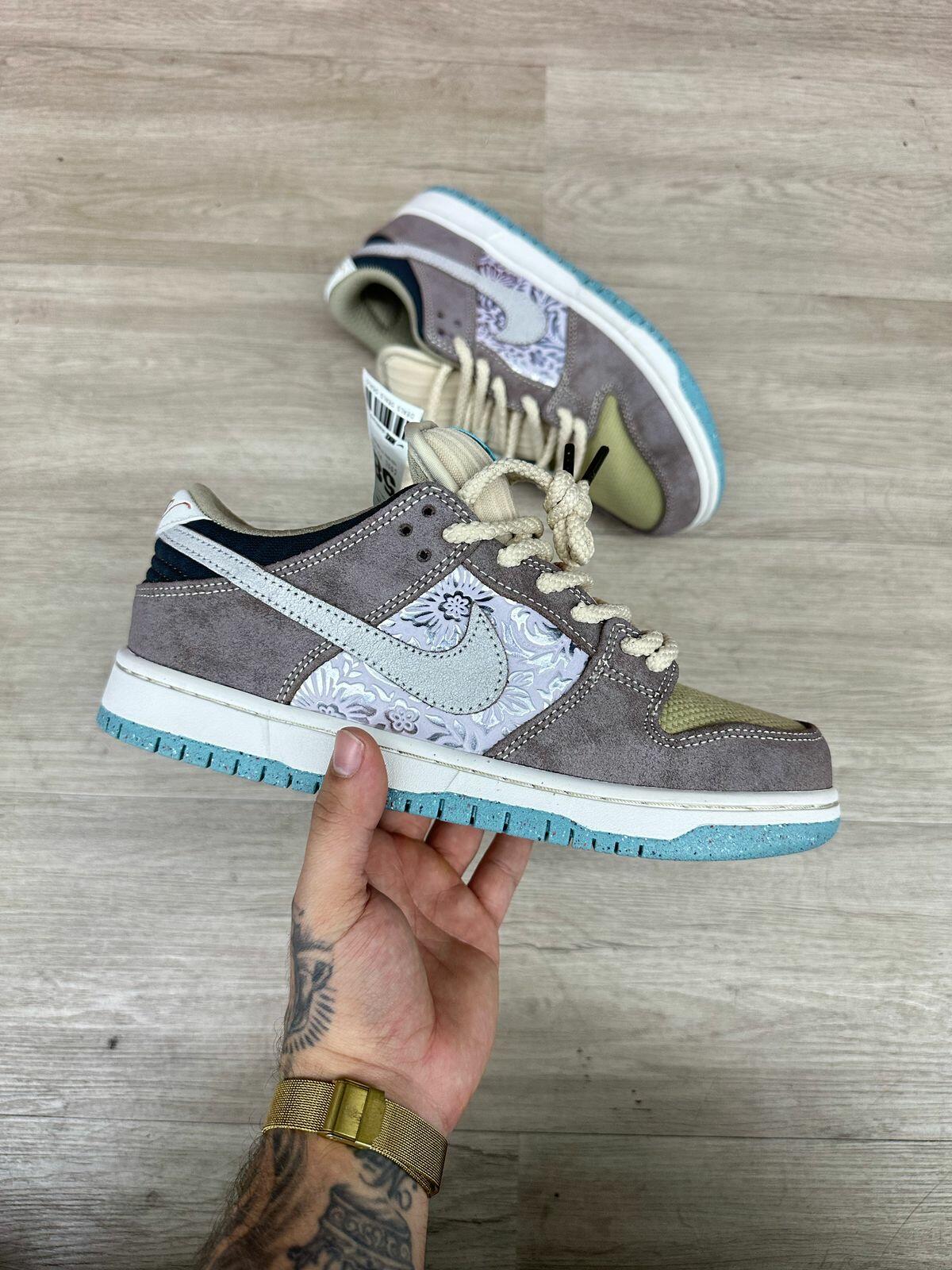 Comprar Nike SB Dunk Low Big Money Savings - R$750,00