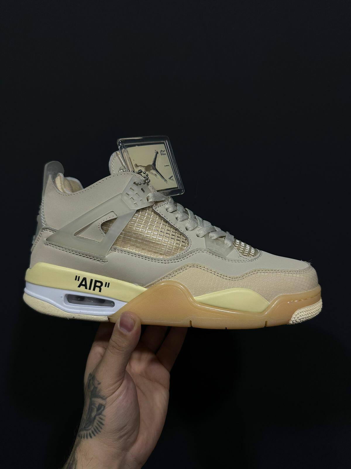 Comprar Off-White x Air Jordan 4 SP 