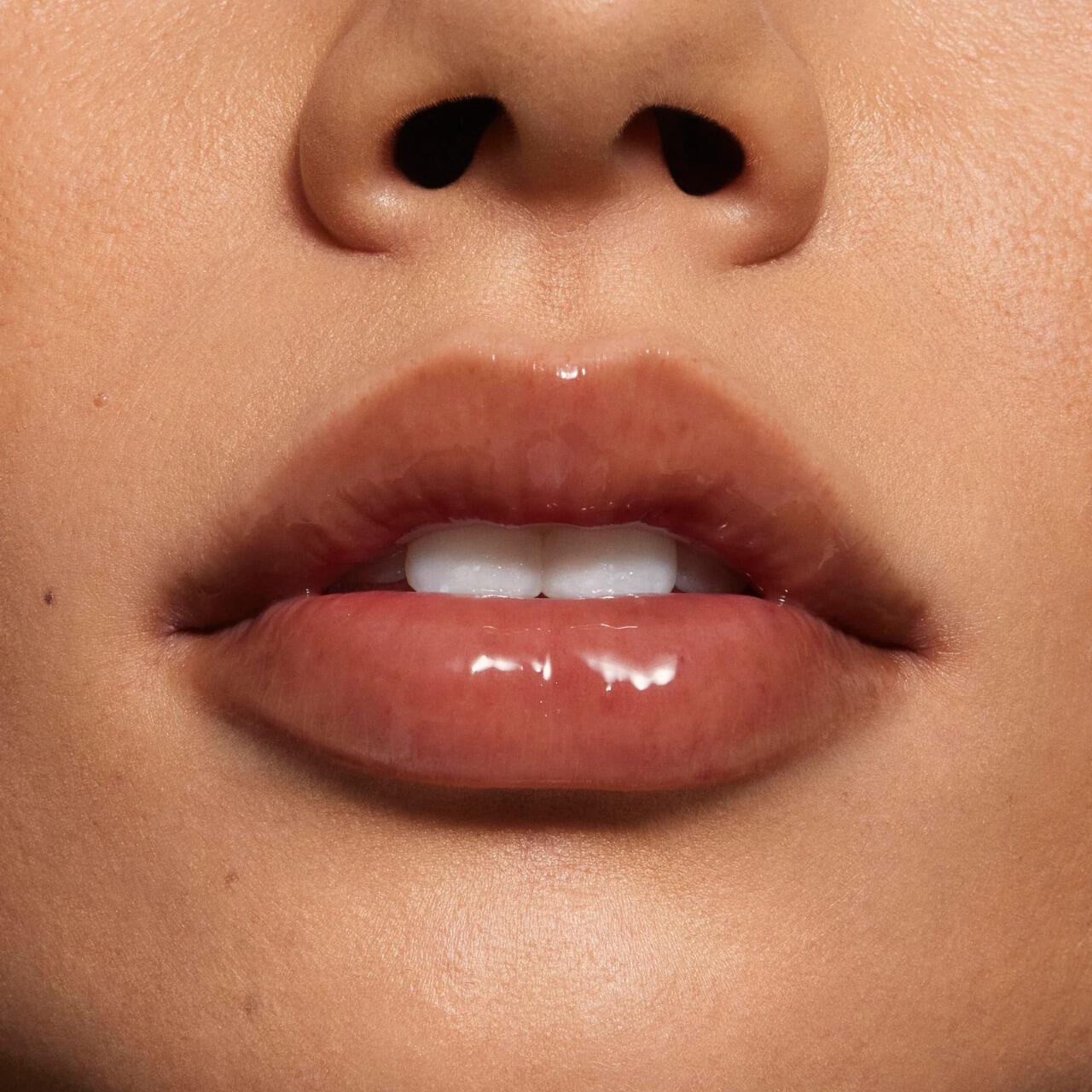 Comprar KYLIE COSMETICS - LIP BUTTER BALM TOASTED MARSHMALLOW - R
