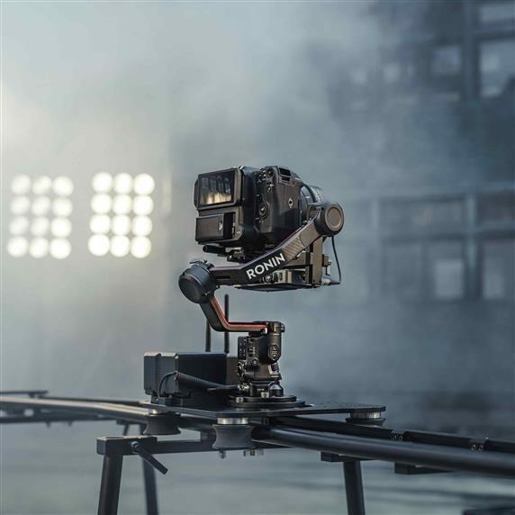 DJI RS3 Comboセット DJI RS3 Combo | DJI RS3 Combo | DJI 業務用軽量型 カメラ