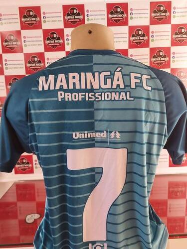 Camiseta uniforme de Futebol com nome e numero personalizada