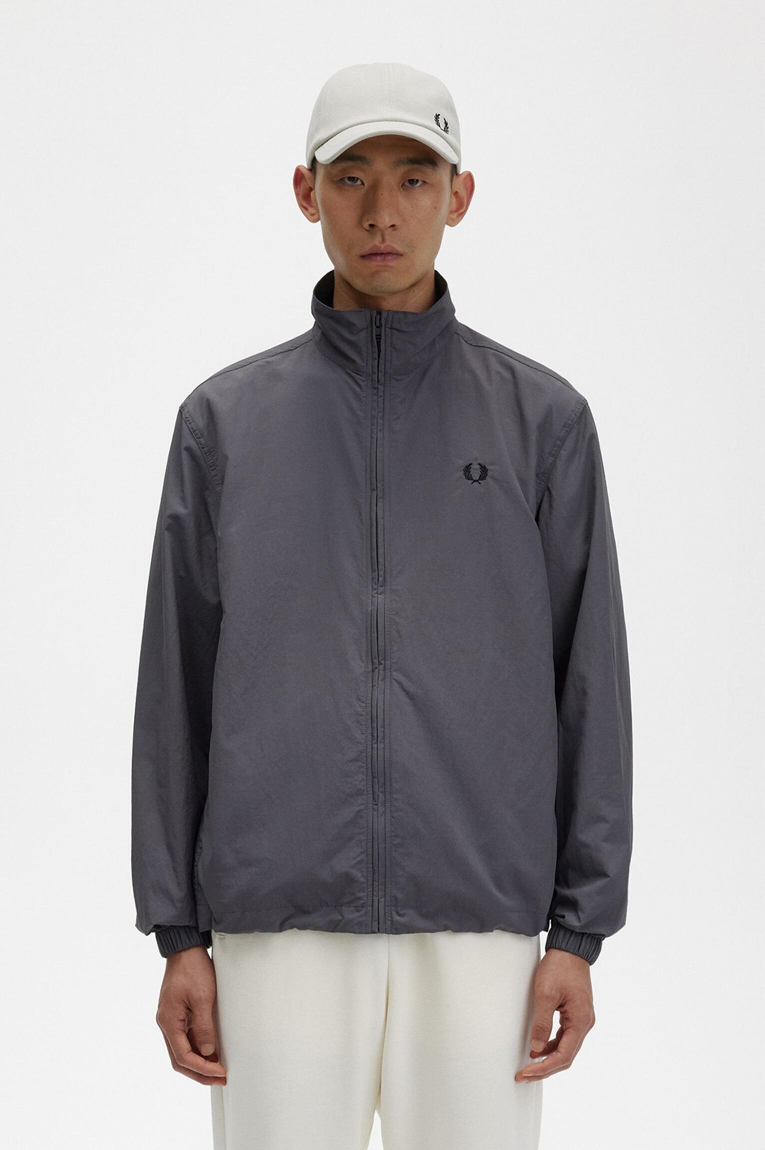 Jaqueta Corta Vento Zíper Fred Perry | Estilo e Conforto