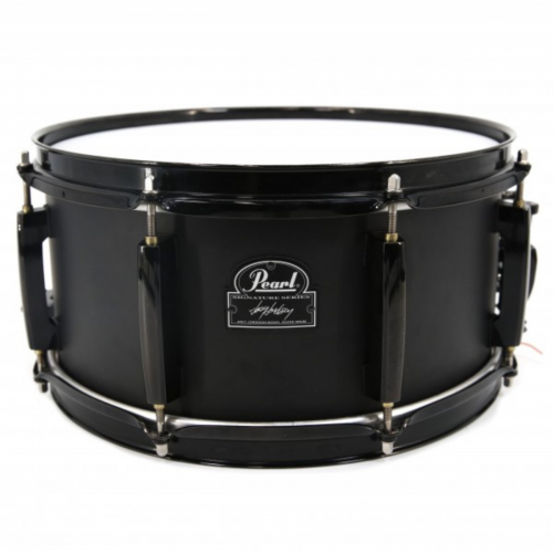 よし Caixa Pearl Signature Joey Jordison 13x6,5 Black Steel - R$5.450,00