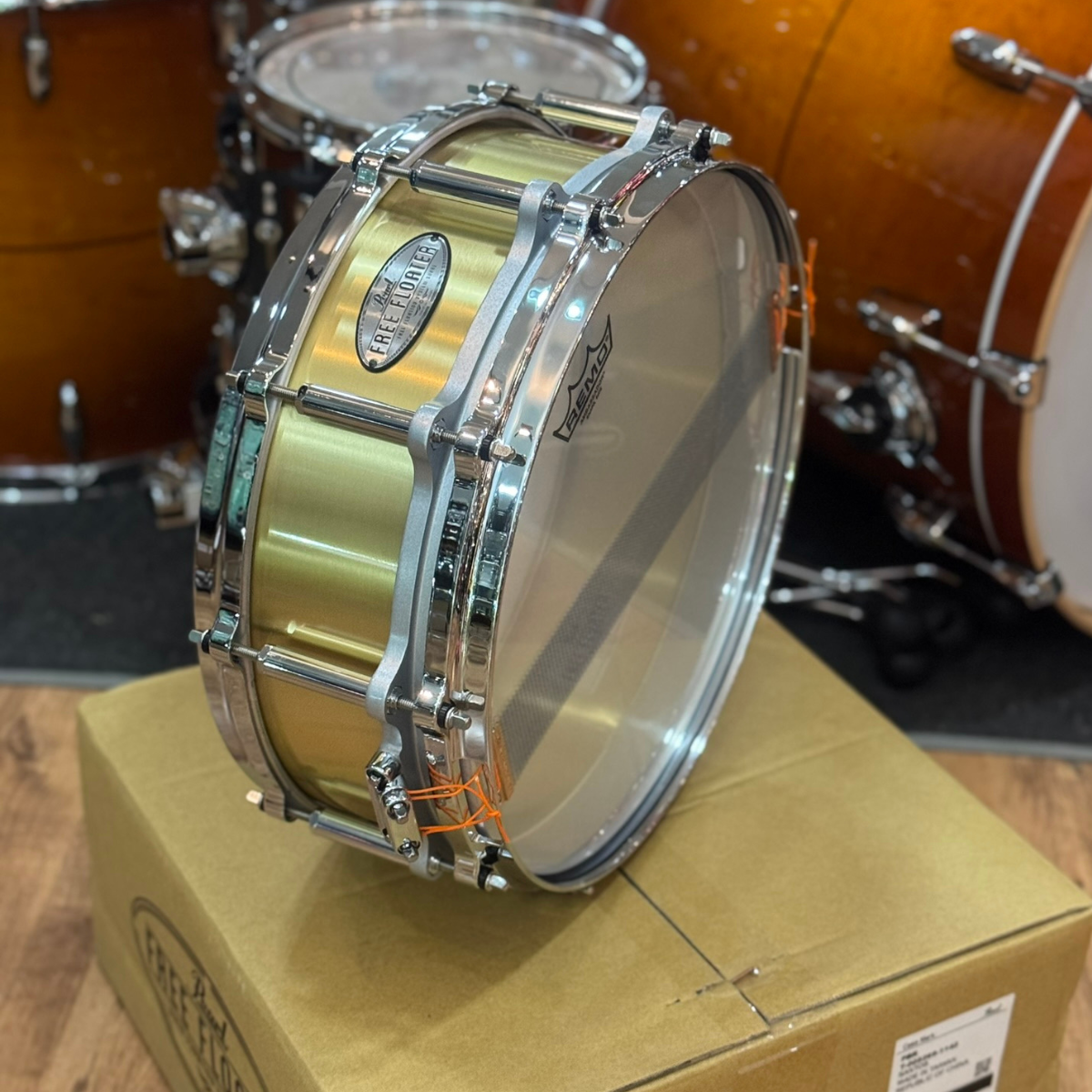 Comprar Caixa Pearl Free Floater Brass 14x5 FTBR1450 - R$7.299,00