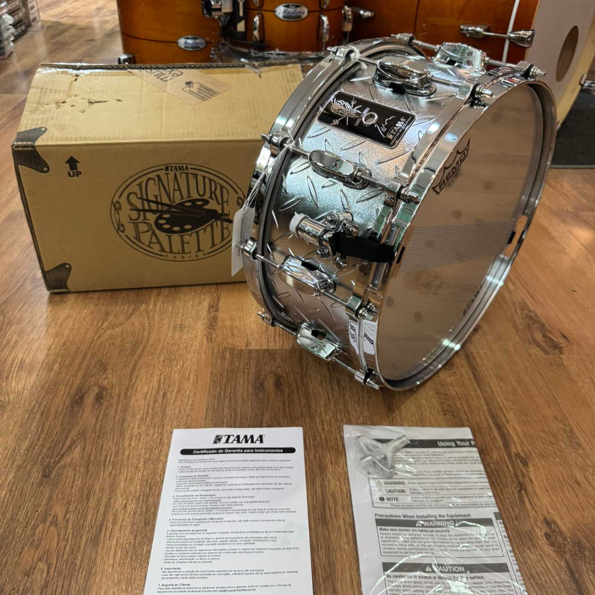 Comprar Caixa Tama Signature Lars Ulrich 14x6,5 Diamond Plate