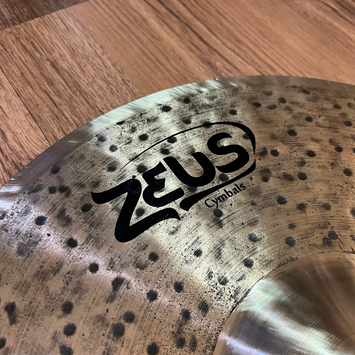 Comprar Prato De Bateria Crash Zeus Heritage De 16 Polegas - R$880,00