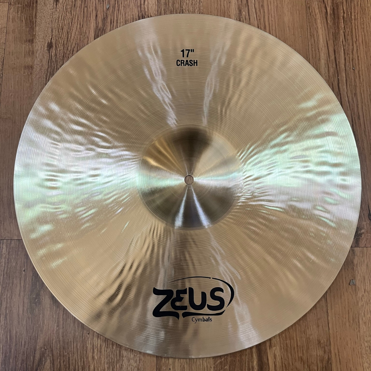 Comprar Prato De Bateria Crash Zeus Heritage De 17 Polegas - R$978,00