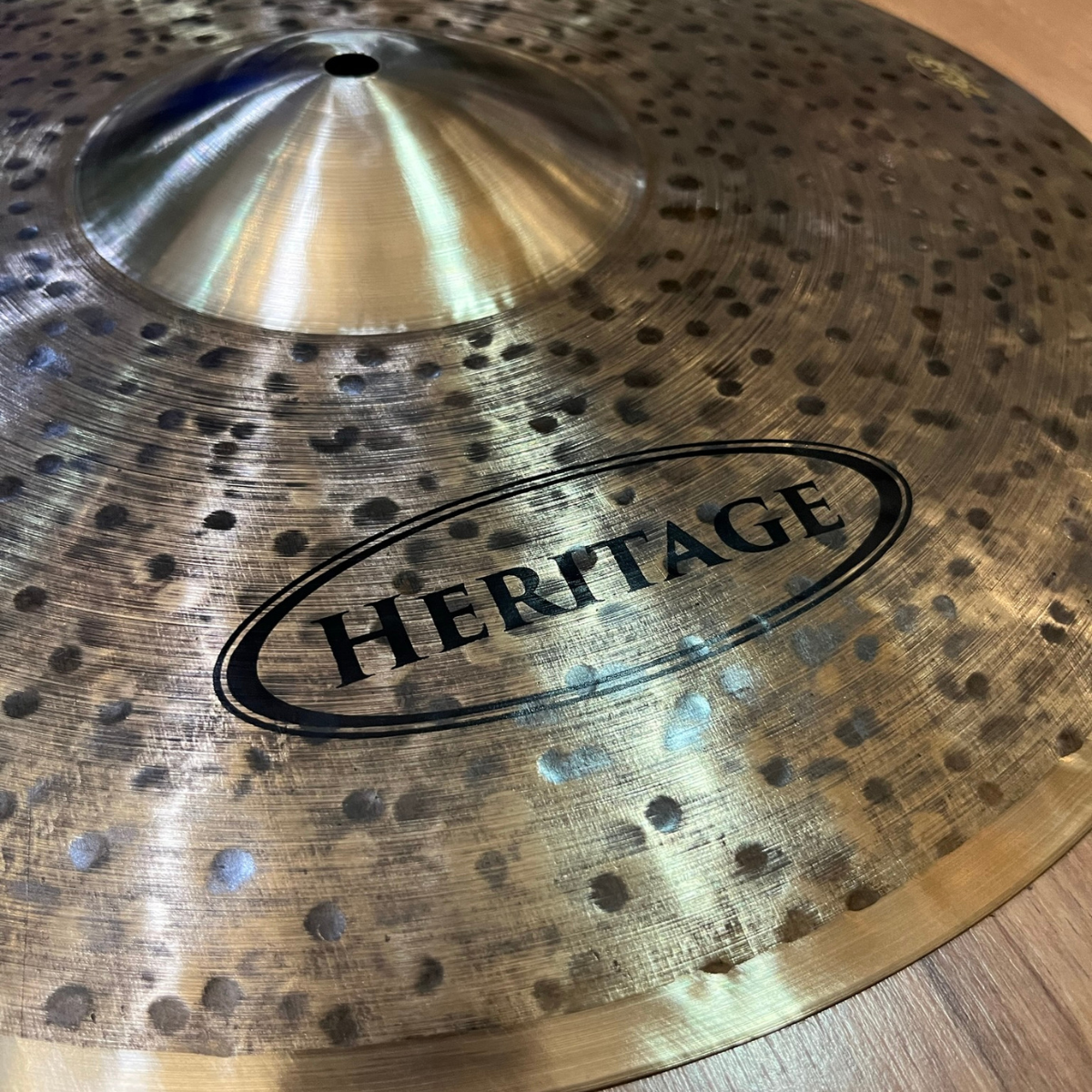 Comprar Prato De Bateria Crash Zeus Heritage De 17 Polegas - R$978,00