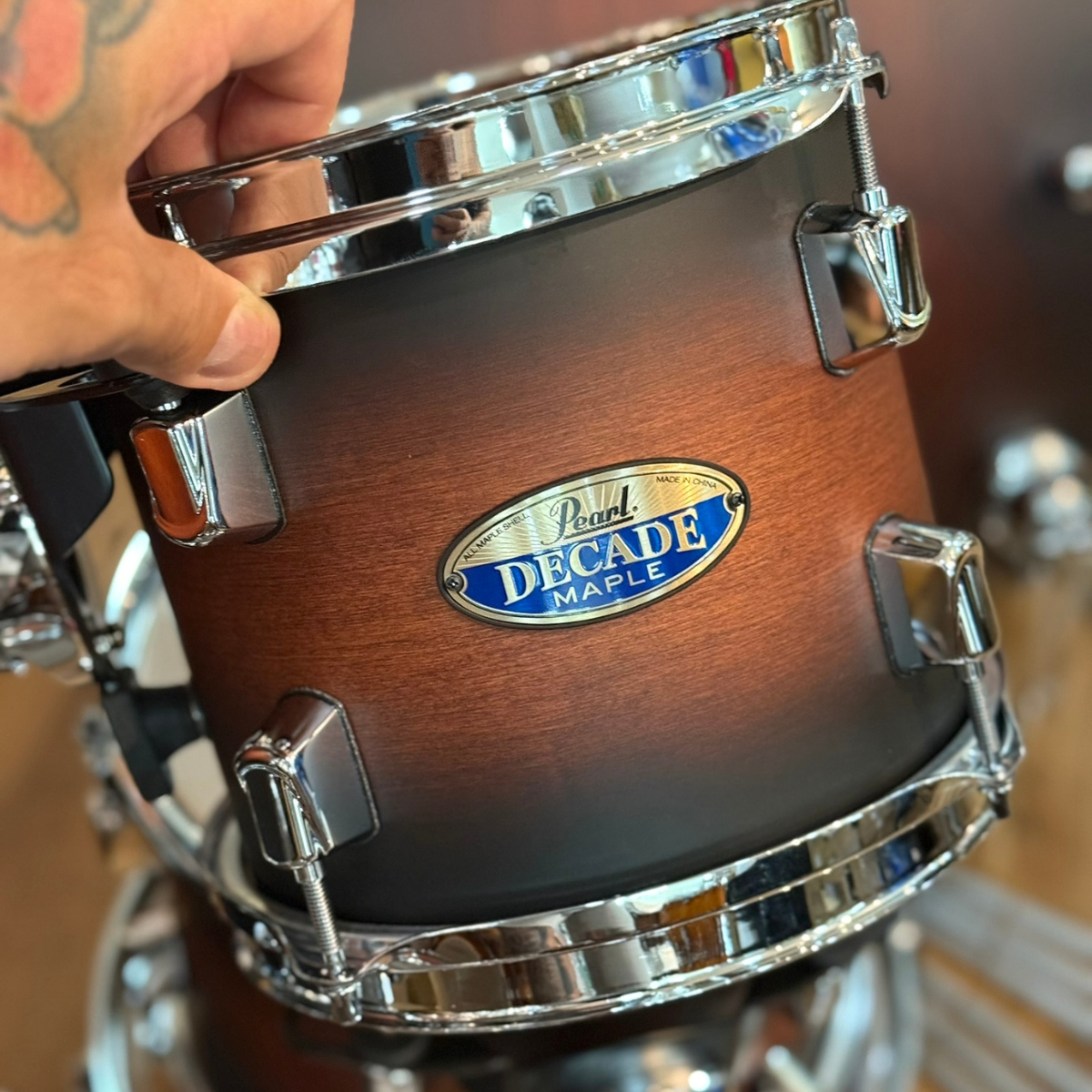 Comprar Bateria Pearl Decade 100% Em Maple Acabamento Satin Brown Burst ...