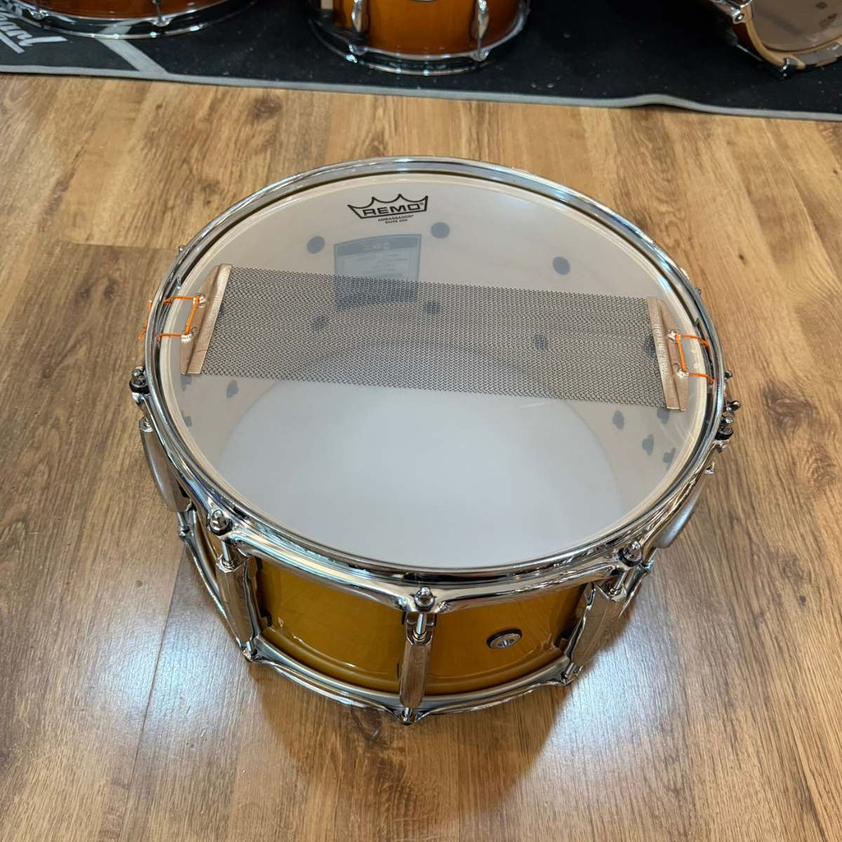 Comprar Caixa Pearl New Masters 14X7 Antique Gold 100% Em Maple