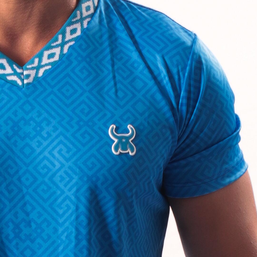 Comprar Camiseta Tribal Torcedor Gola V - Azul - R$129,90 - Loja Fugadelula  Oficial